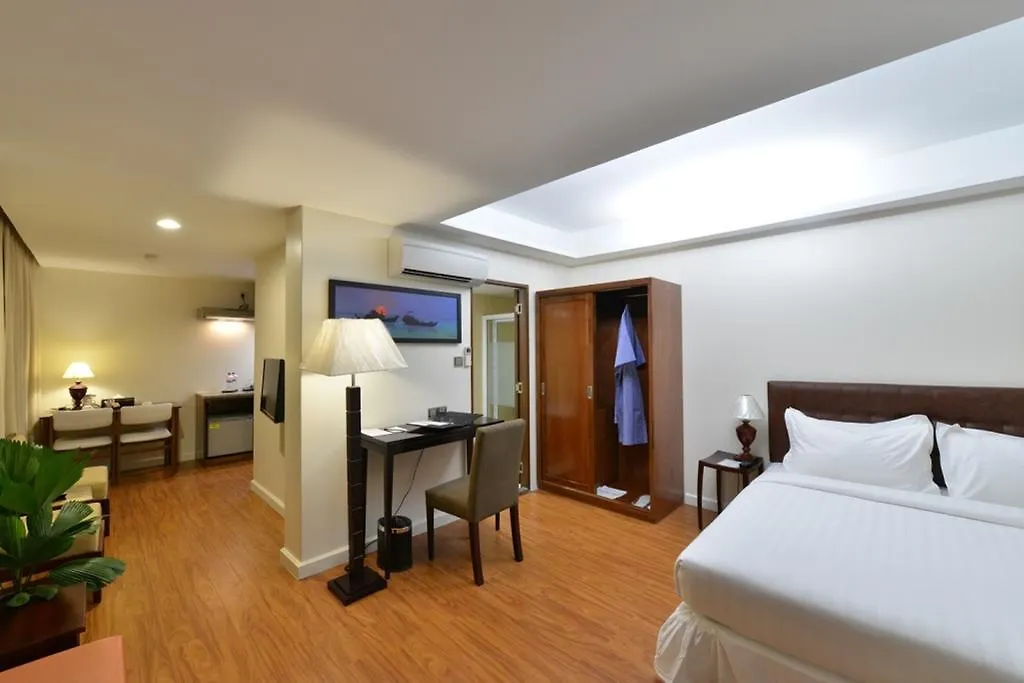 Cherry Hills Hotel Yangon Aparthotel