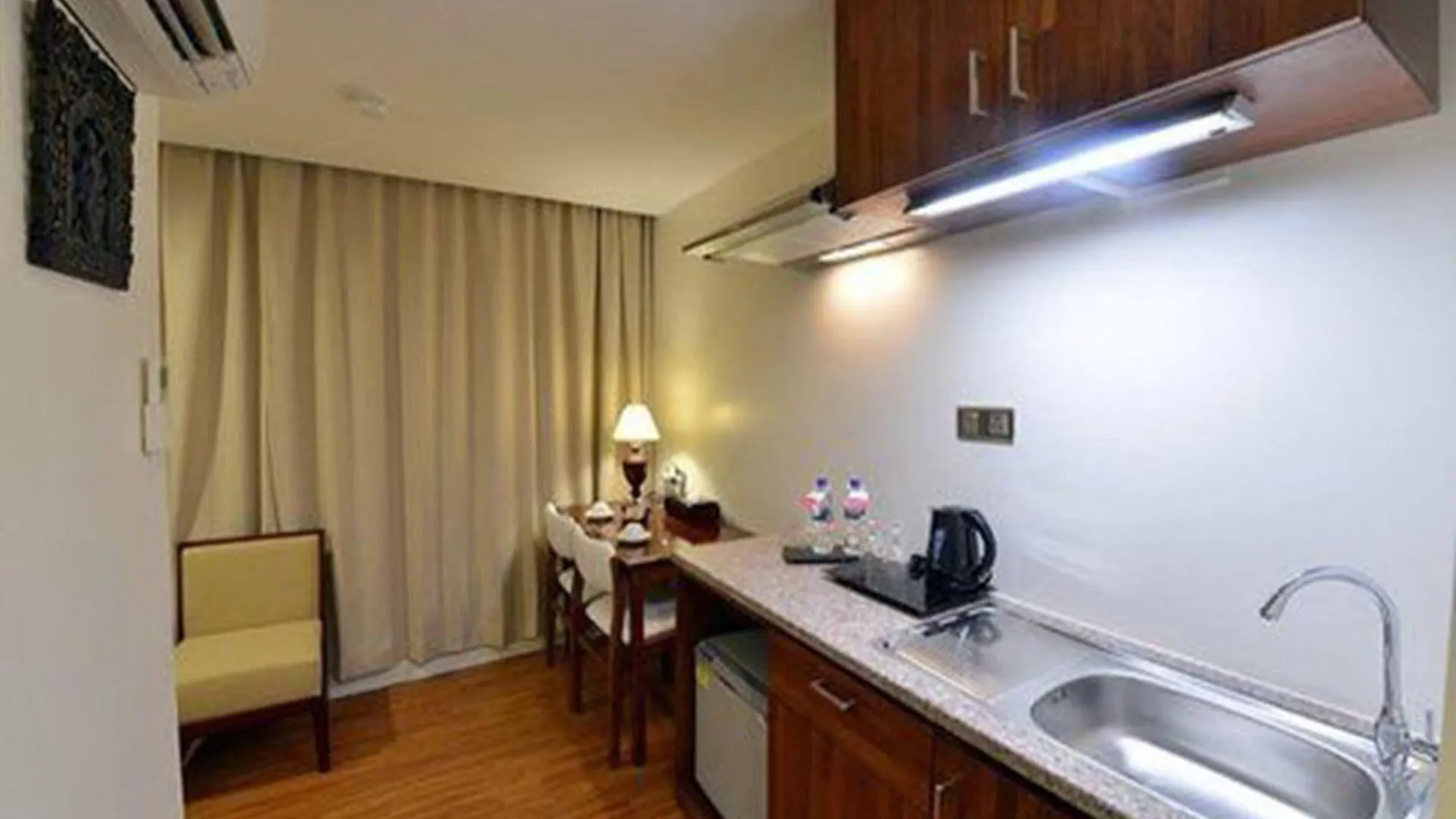 Cherry Hills Hotel Yangon Myanmar